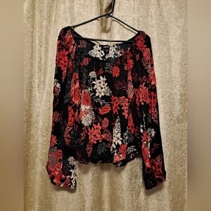 Karen Kane Peasant Flower Top